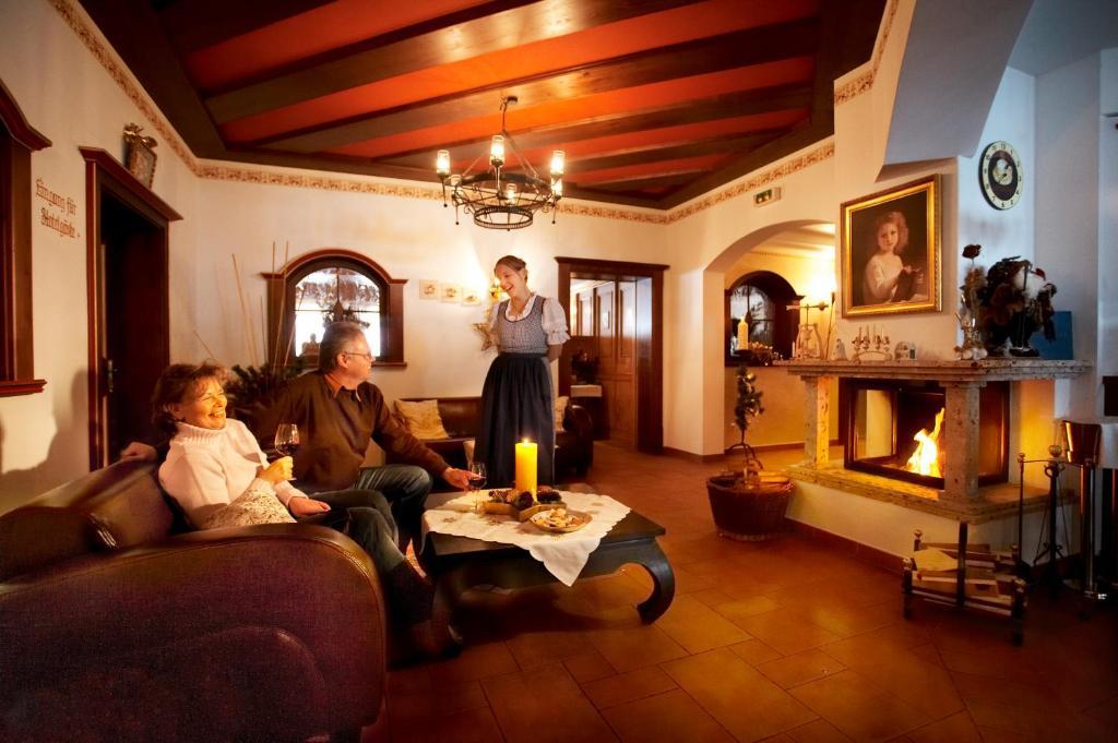 Biohotel Castello Koenigsleiten Konigsleiten Luaran gambar